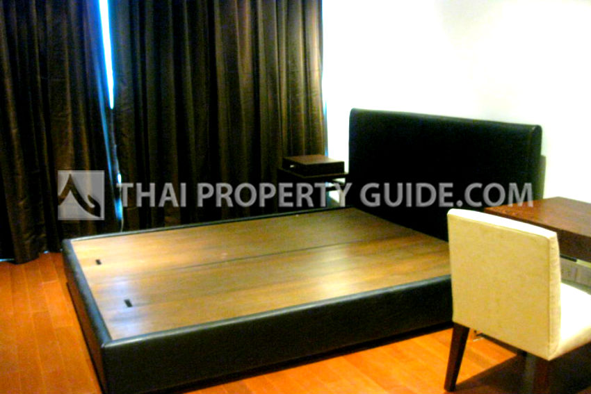 Condominium in Ploenchit : Athenee Residence 