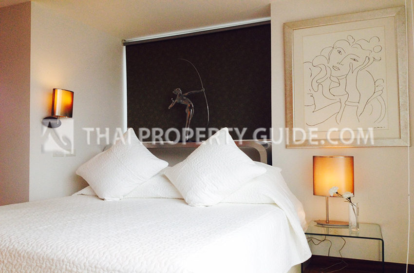 Condominium in Ploenchit 