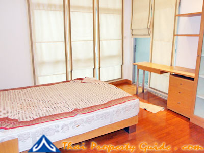 Condominium in Ploenchit 