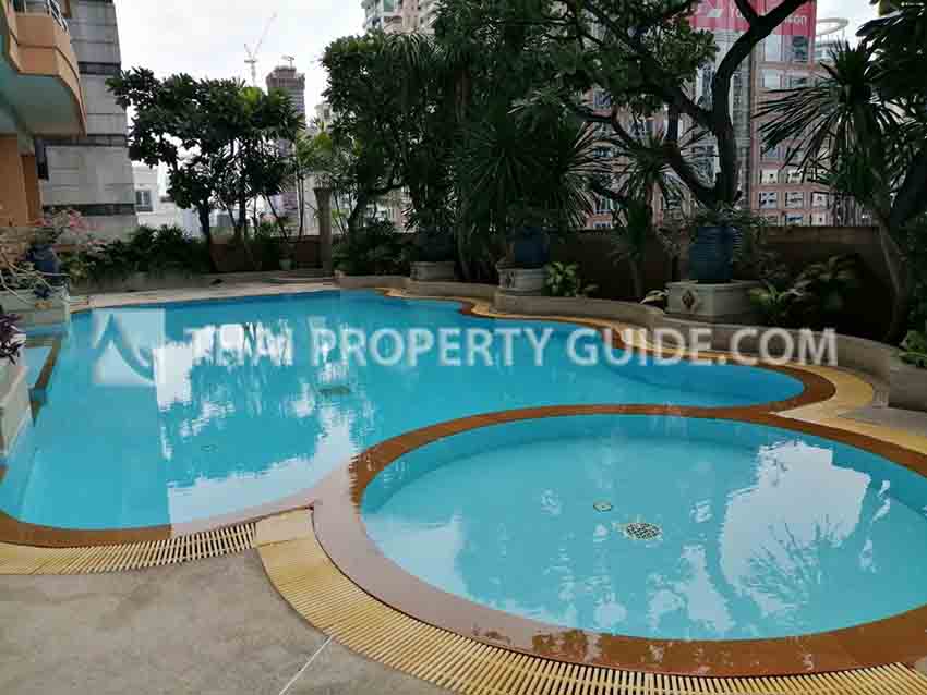 Condominium in Ploenchit 