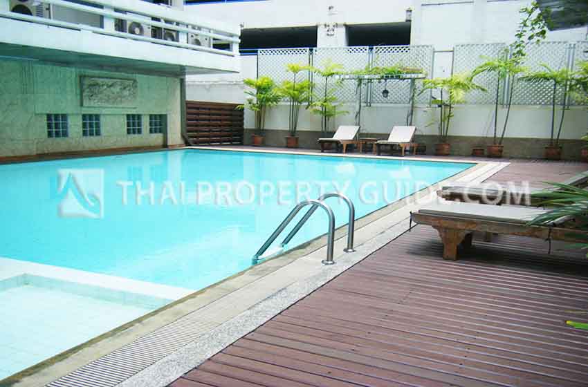 Condominium in Ploenchit 