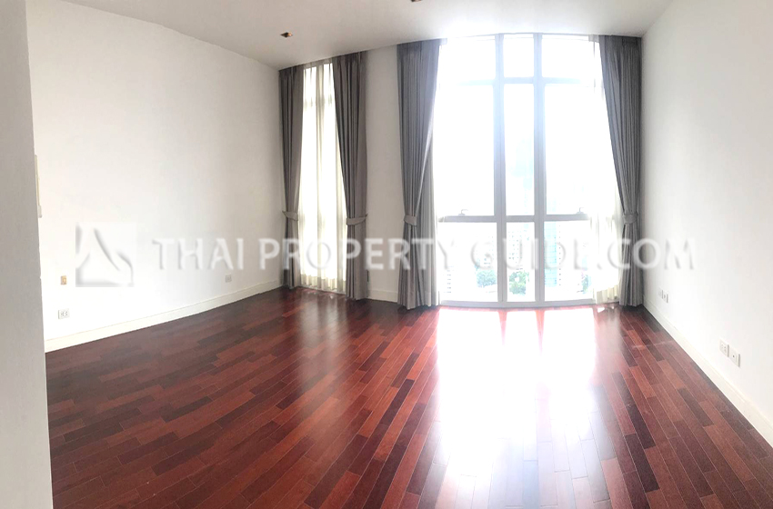 Condominium in Ploenchit : Athenee Residence 