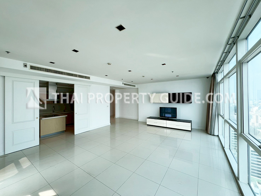 Condominium in Ploenchit : Athenee Residence 