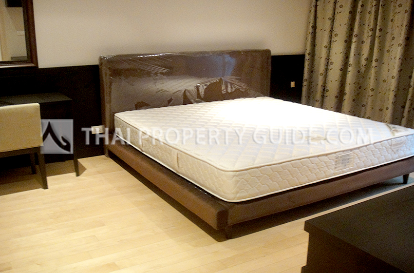 Condominium in Ploenchit : Athenee Residence 