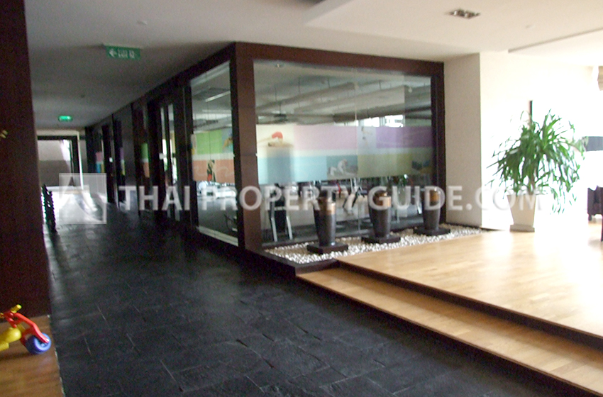 Condominium in Ploenchit : Athenee Residence 