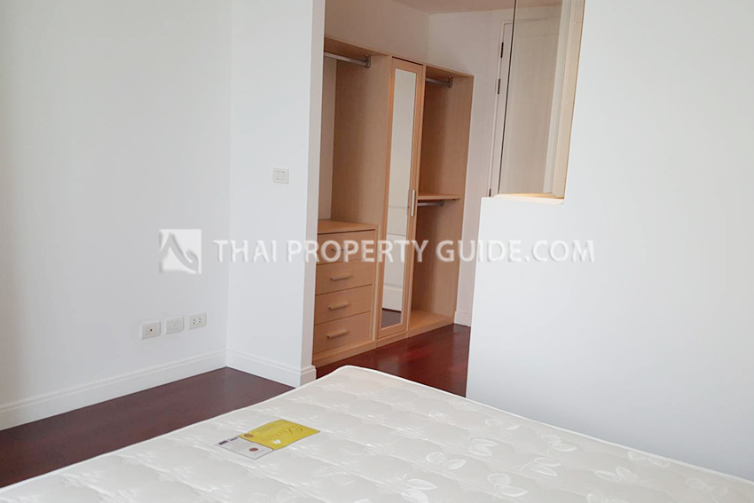 Condominium in Ploenchit : Athenee Residence 