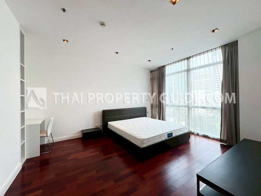 Condominium in Ploenchit : Athenee Residence 