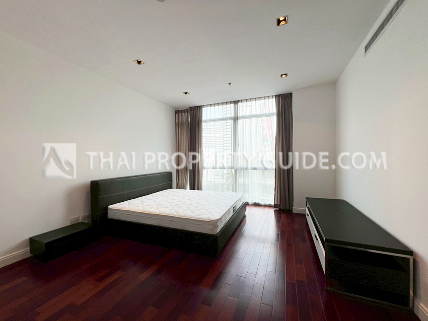 Condominium in Ploenchit : Athenee Residence 