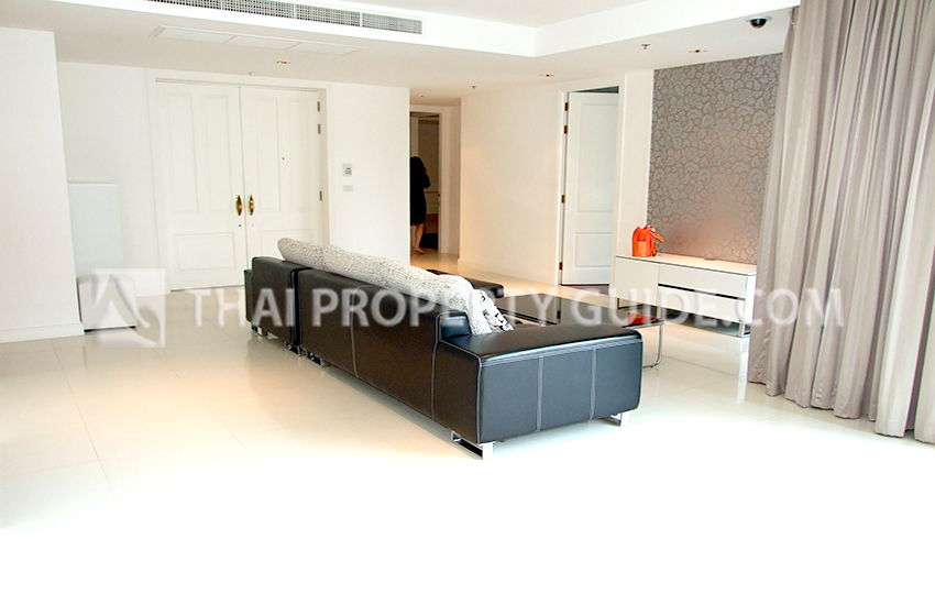 Condominium in Ploenchit : Athenee Residence 