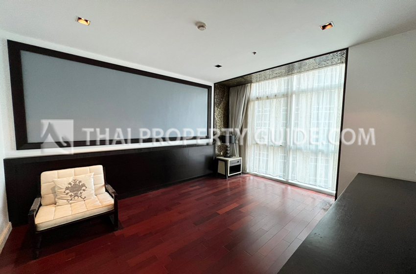 Condominium in Ploenchit : Athenee Residence 