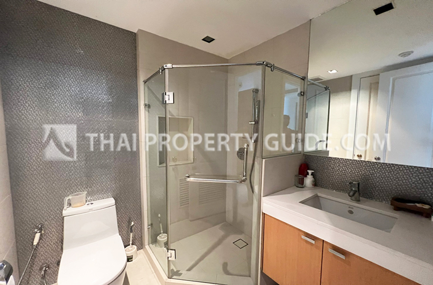 Condominium in Ploenchit : Athenee Residence 