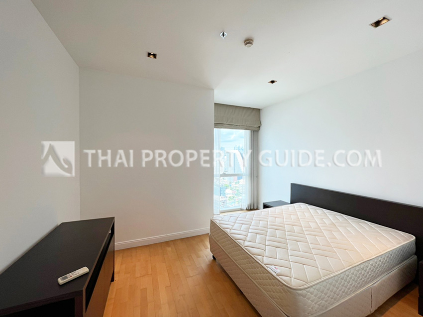 Condominium in Ploenchit : Athenee Residence 