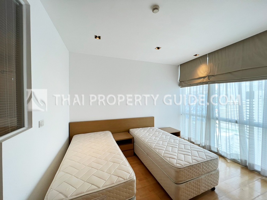 Condominium in Ploenchit : Athenee Residence 