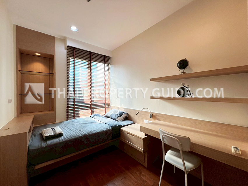 Condominium in Ploenchit 