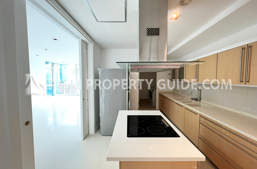 Condominium in Ploenchit : Athenee Residence 