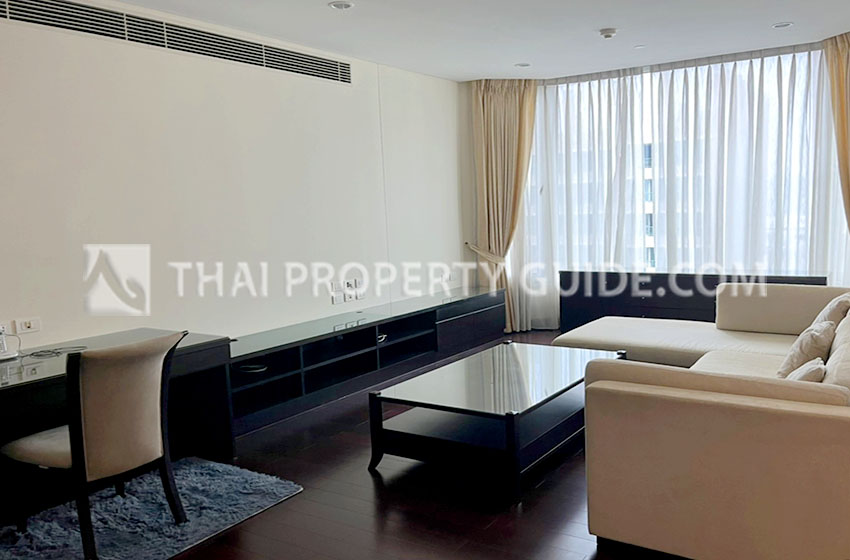 Condominium in Ploenchit 
