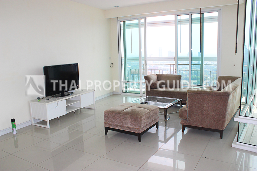 Condominium for rent in Ploenchit