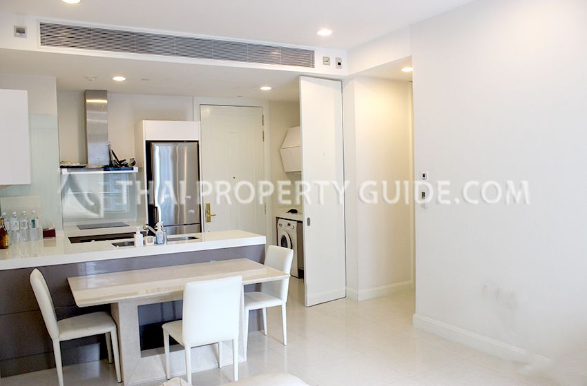 Condominium in Ploenchit 