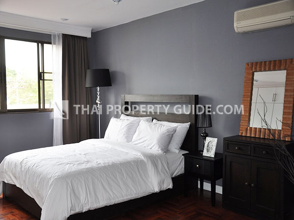 Condominium in Ploenchit 