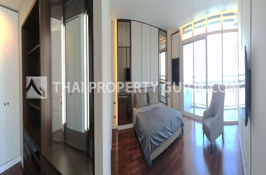 Condominium in Ploenchit : Athenee Residence 