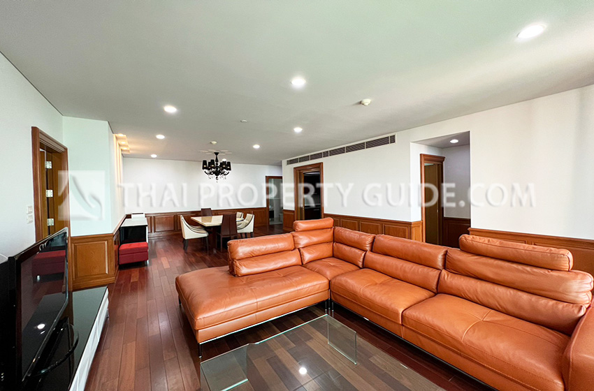 Condominium for rent in Ploenchit