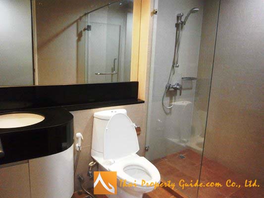 Condominium in Ploenchit 