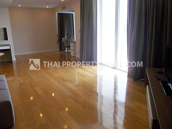 Condominium in Ploenchit 