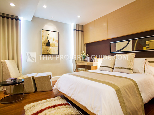 Condominium in Ploenchit 