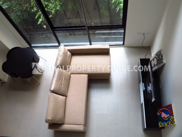 Condominium in Ploenchit 