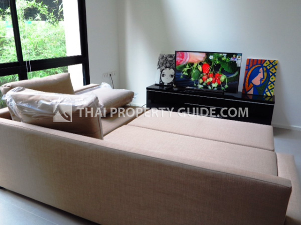 Condominium in Ploenchit 