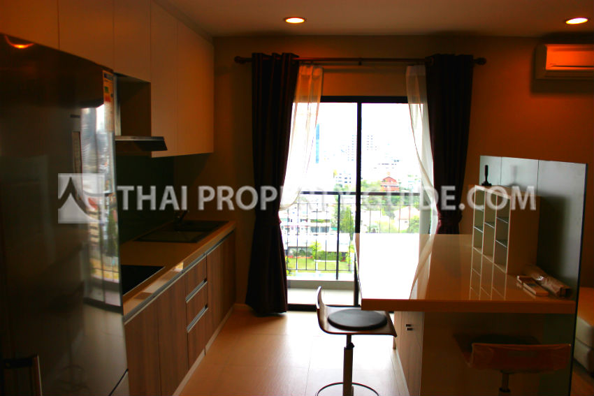 Condominium in Ploenchit 