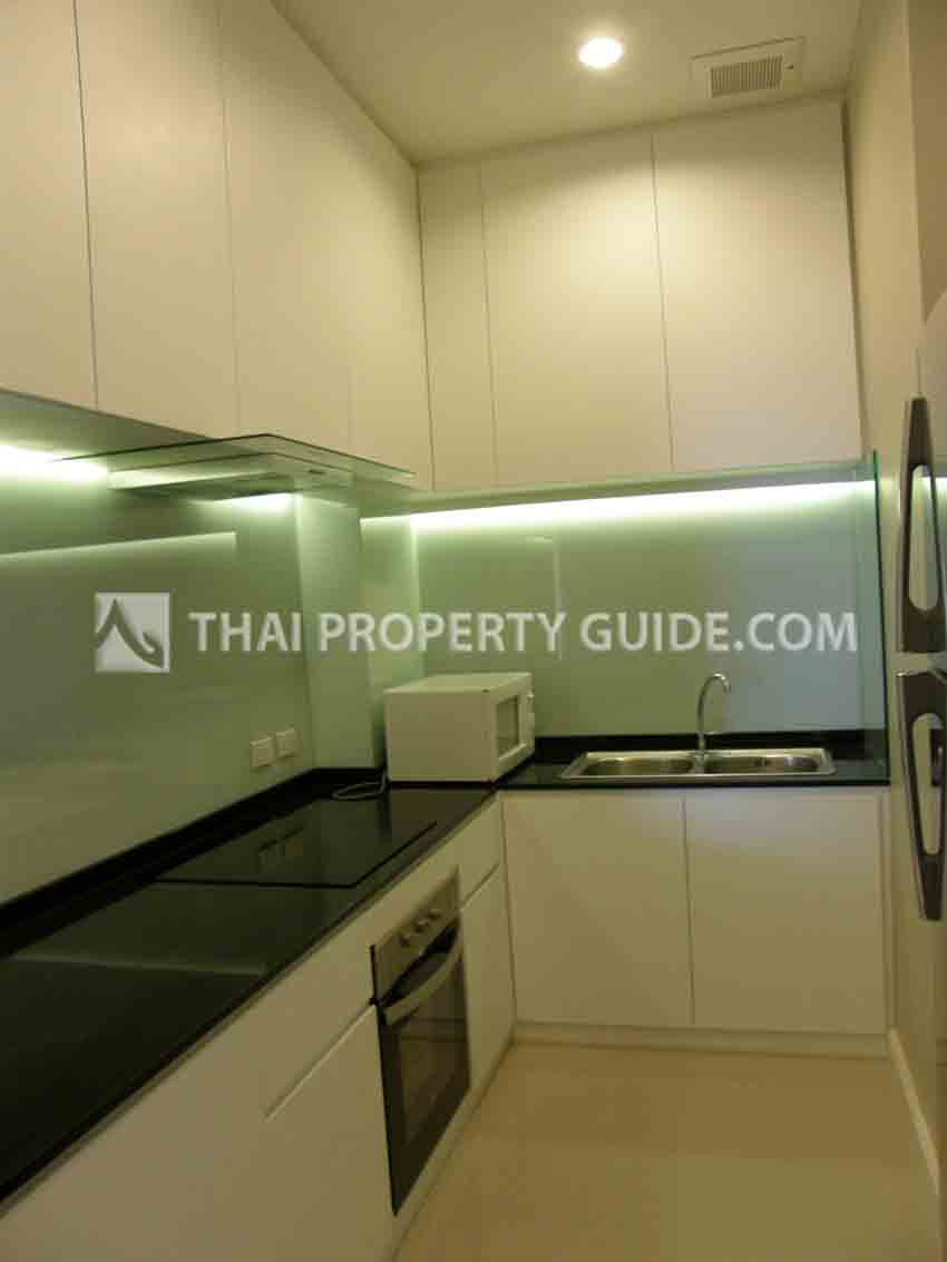 Condominium in Ploenchit 