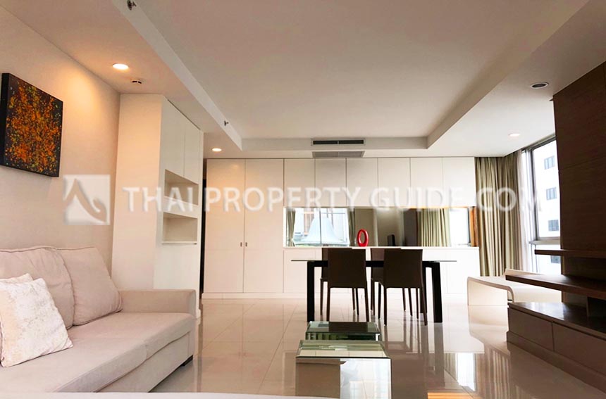 Condominium in Ploenchit 