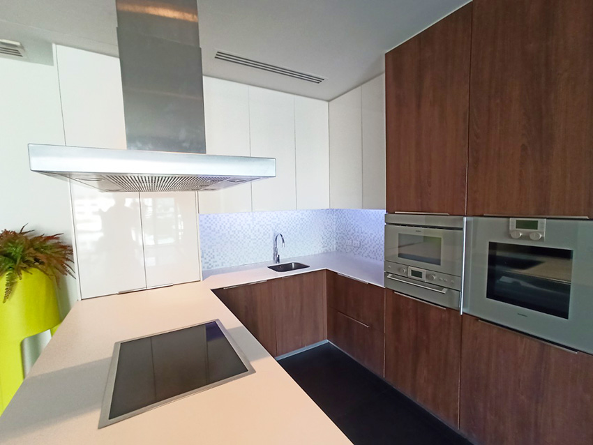 Condominium in Ploenchit 