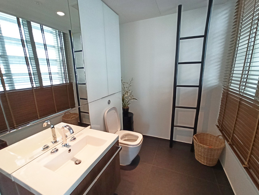 Condominium in Ploenchit 