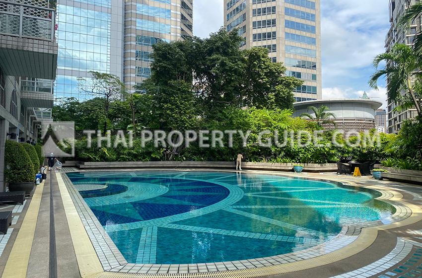 Condominium in Ploenchit 