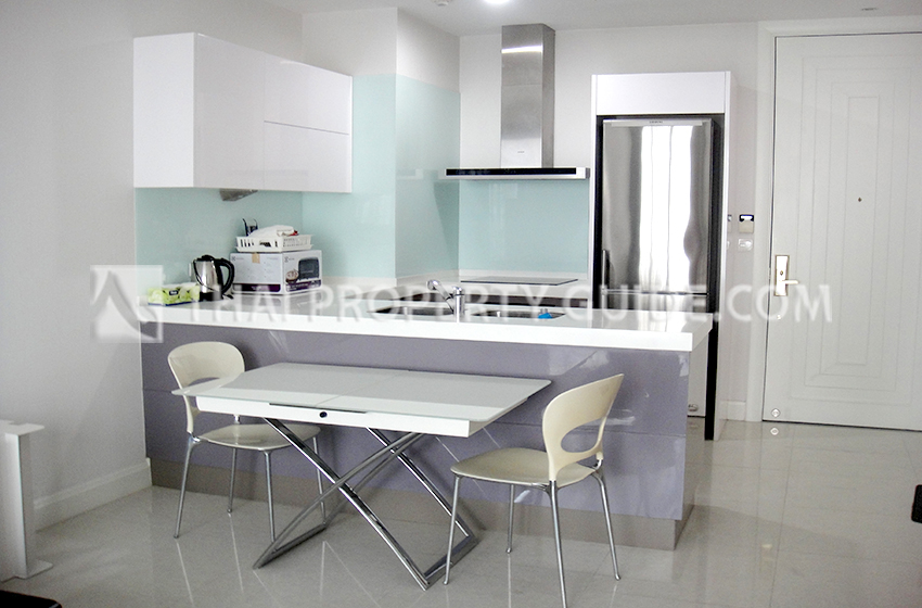 Condominium in Ploenchit 