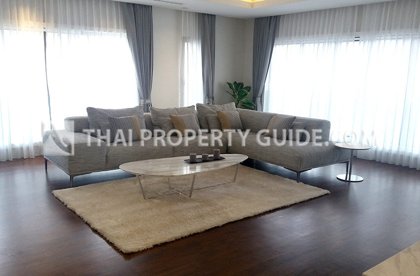 Condominium for rent in Ploenchit