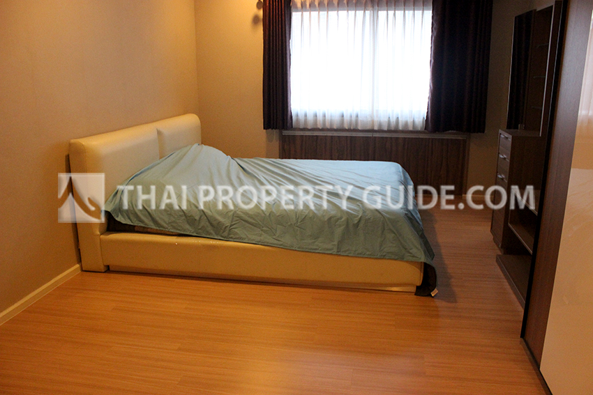 Condominium in Ploenchit 