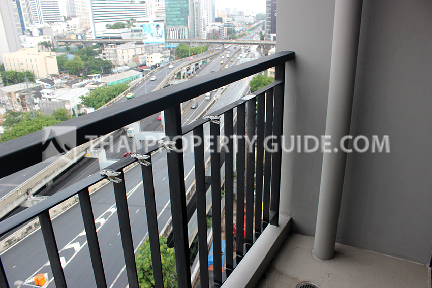 Condominium in Ploenchit 