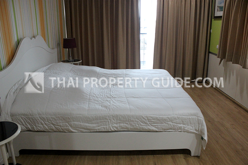 Condominium in Ploenchit 