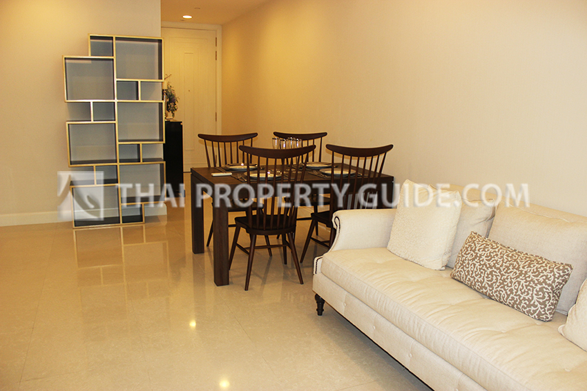 Condominium in Ploenchit 