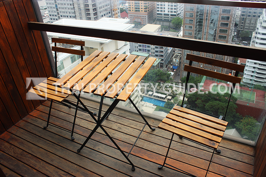 Condominium in Ploenchit : Hansar Rajdamri 