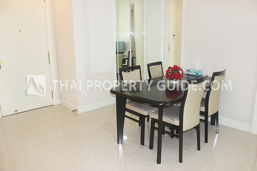 Condominium in Ploenchit 