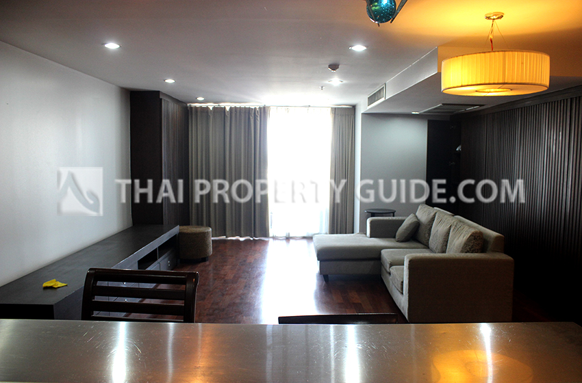 Condominium in Ploenchit 