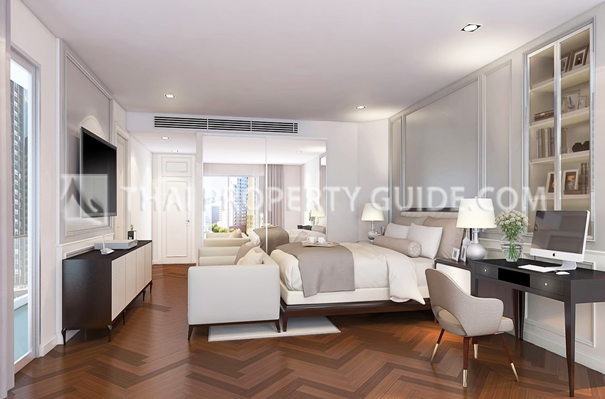 Condominium in Ploenchit 
