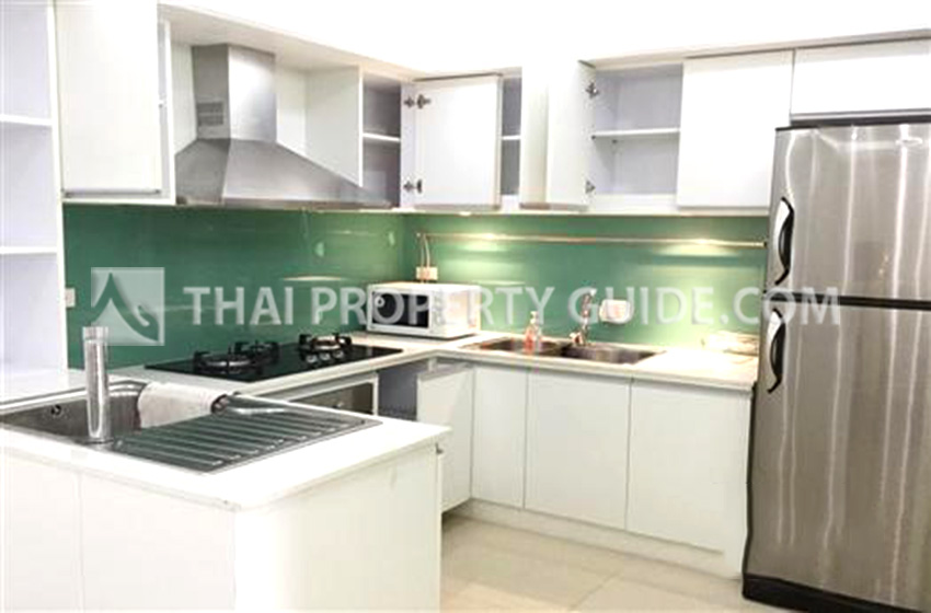 Condominium in Ploenchit 