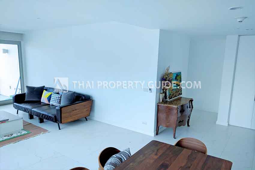 Condominium in Ploenchit 