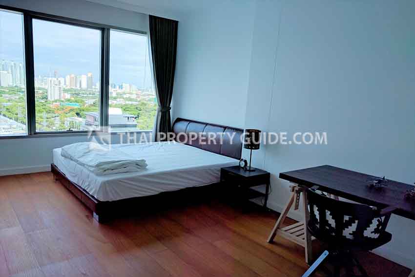 Condominium in Ploenchit 
