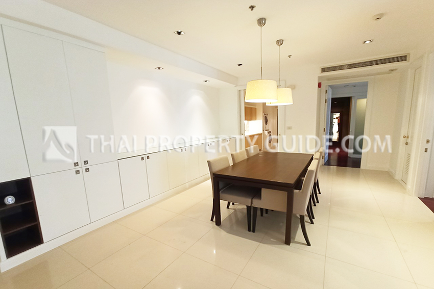 Condominium in Ploenchit : Athenee Residence 